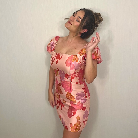 Meet your Posher, Brianna - Picture 1 of 5